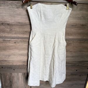 Shoshanna Cream Fitted Strapless Dress w/ lining & pockets Textured Material